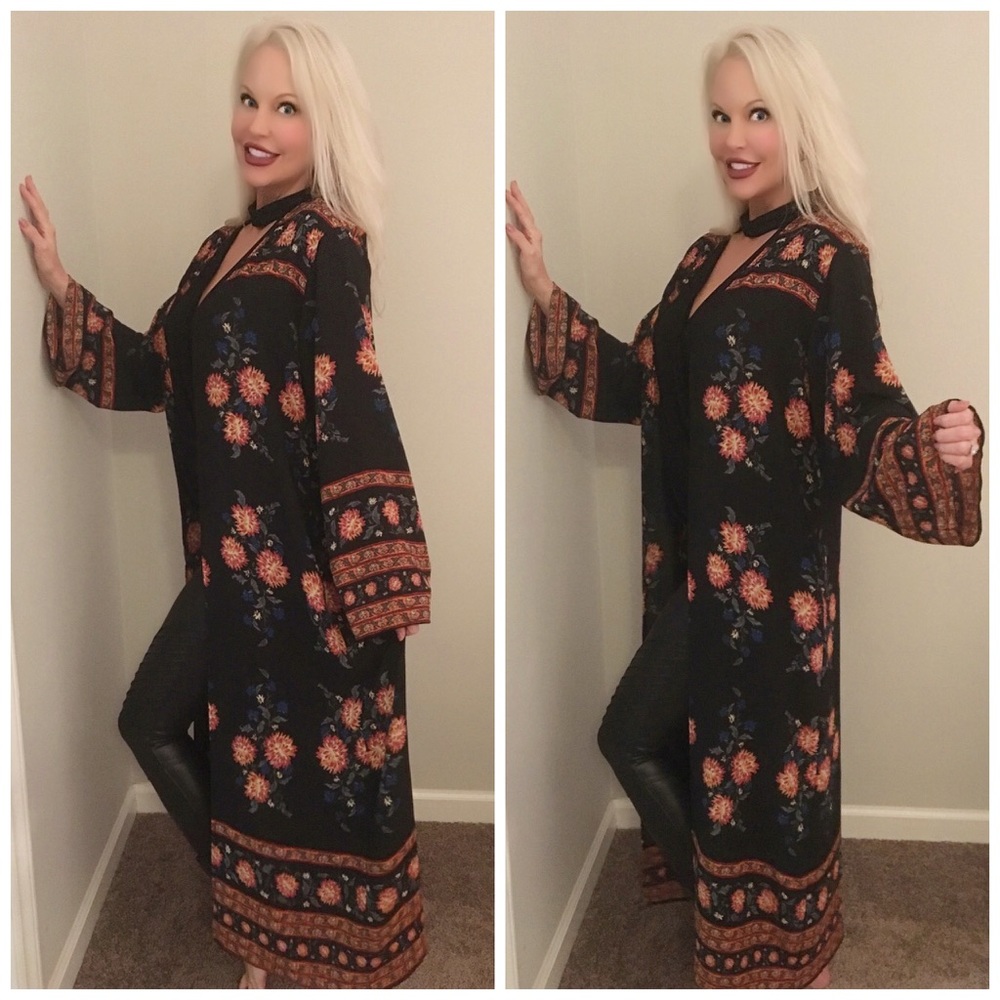 LAST 1! 💕Stunning Long Line Black Floral Kimono - Picture 4 of 8